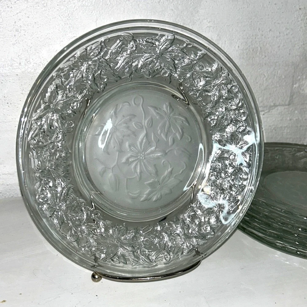 O664 4 pc Set 8” Fantasia Luncheon Plate by Princess House